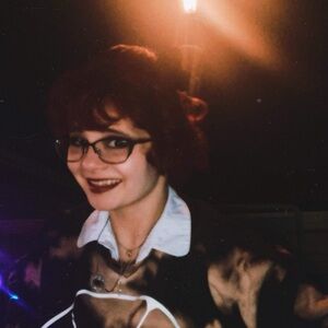 Meet your Posher, Jenevieve